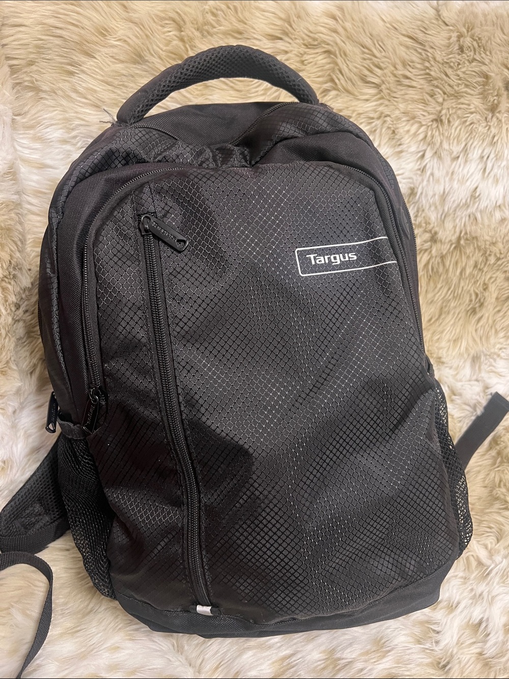 Targus Black Mesh-Detail Men's Backpack